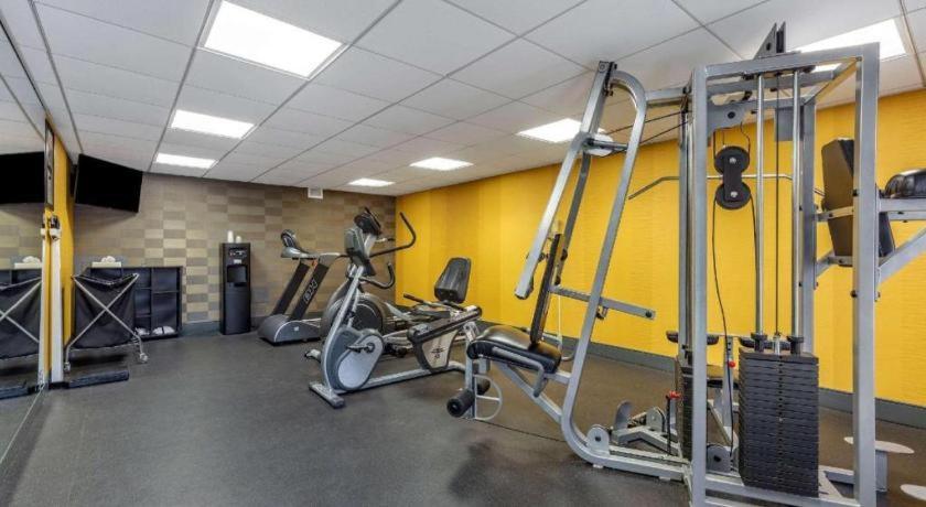 Quality Inn Windsor Mill Dış mekan fotoğraf