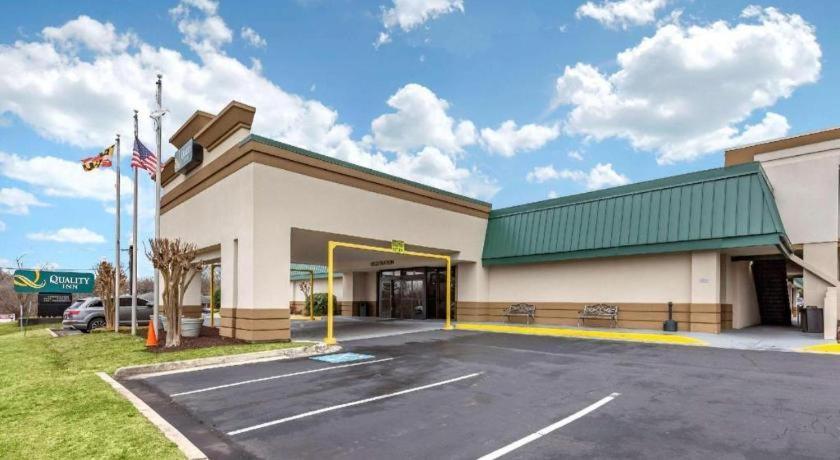 Quality Inn Windsor Mill Dış mekan fotoğraf