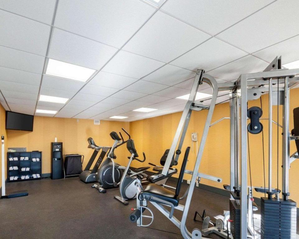 Quality Inn Windsor Mill Dış mekan fotoğraf